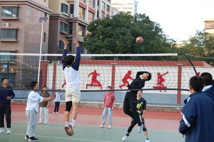 反映了比赛
